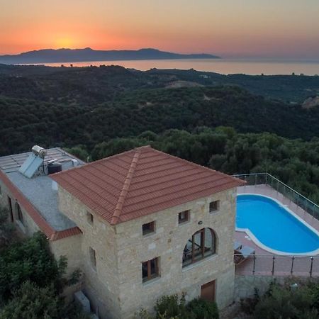 Villa Kourouni สตาโลส ภายนอก รูปภาพ