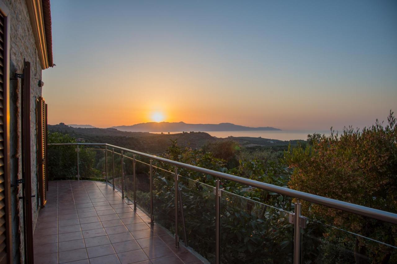 Villa Kourouni สตาโลส ภายนอก รูปภาพ