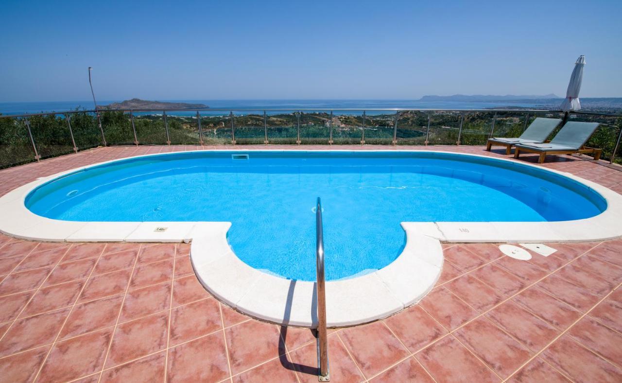 Villa Kourouni สตาโลส ภายนอก รูปภาพ