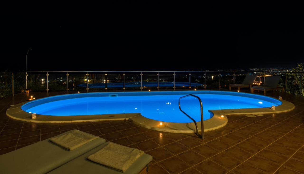 Villa Kourouni สตาโลส ภายนอก รูปภาพ